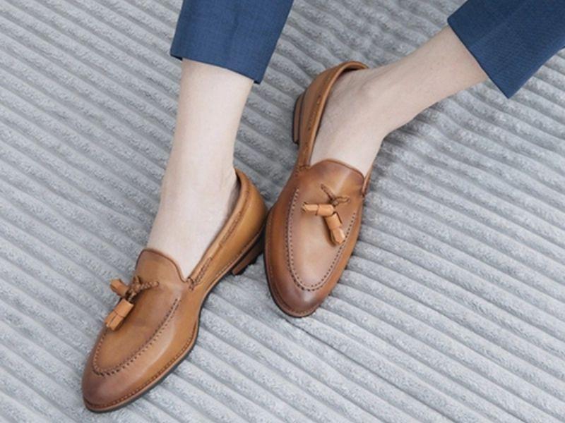 Tassel Loafer thiết kế đơn giản nhưng vẫn mang nét đẹp sang trọng