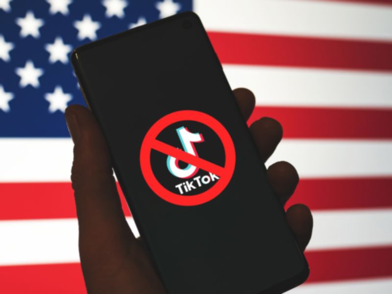 Sử dụng TikTok liệu có an toàn? Tại sao ứng dụng TikTok bị cấm hoạt động ở một số quốc gia?