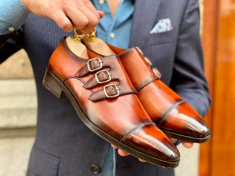 Triple Monk Strap (Ảnh: Reinhard Frans)