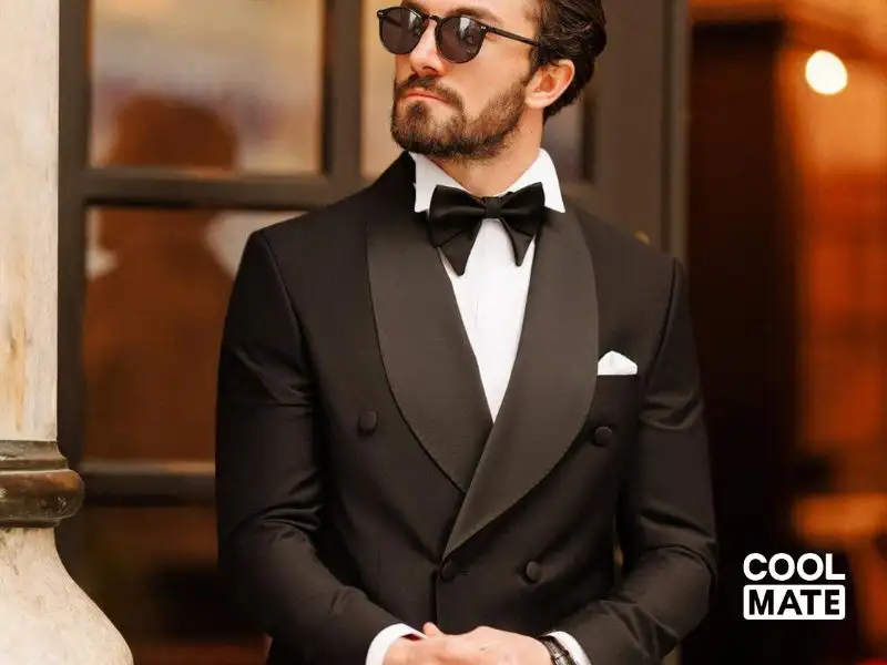 Tuxedo với thiết kế cổ điển