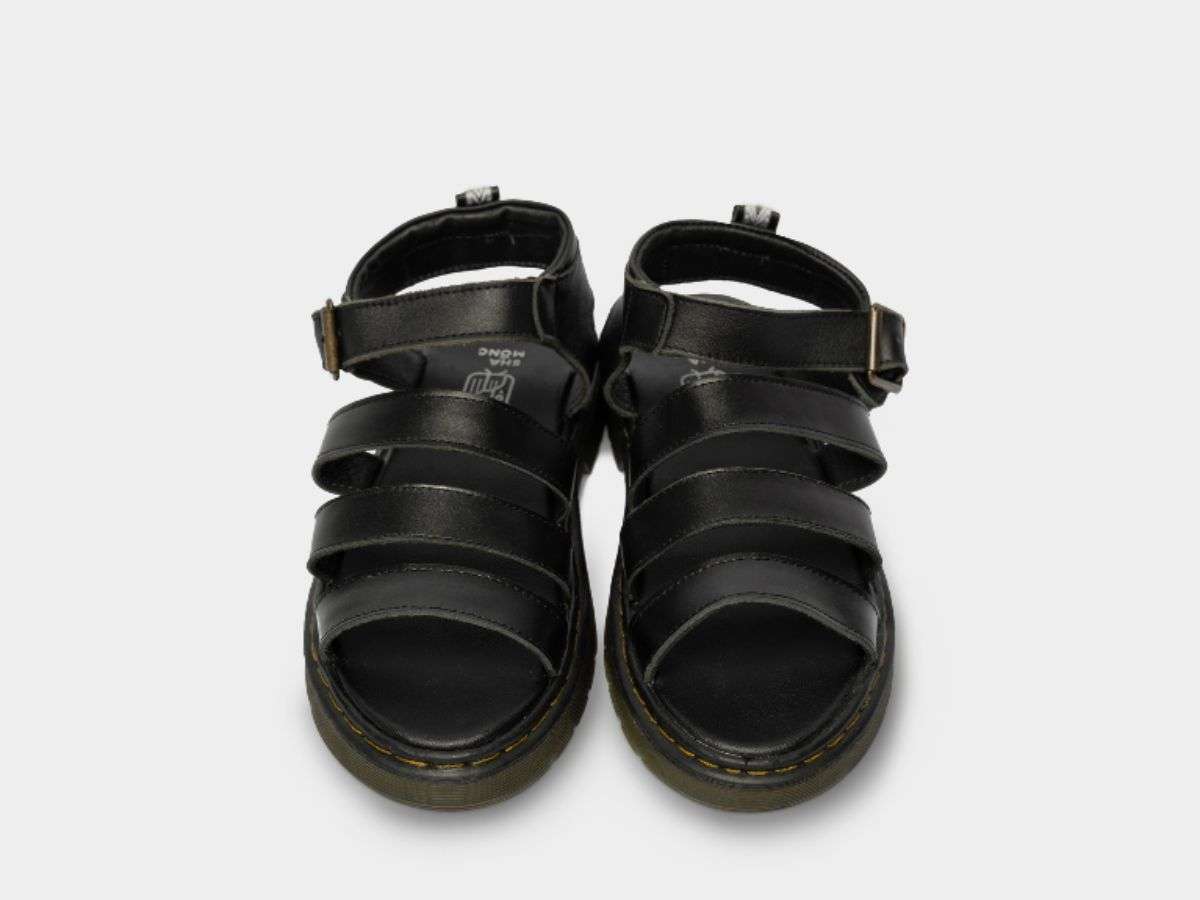Sandal Da Thật Với Vẻ Đẹp Cổ Điển Bền Bỉ Cùng Thời Gian