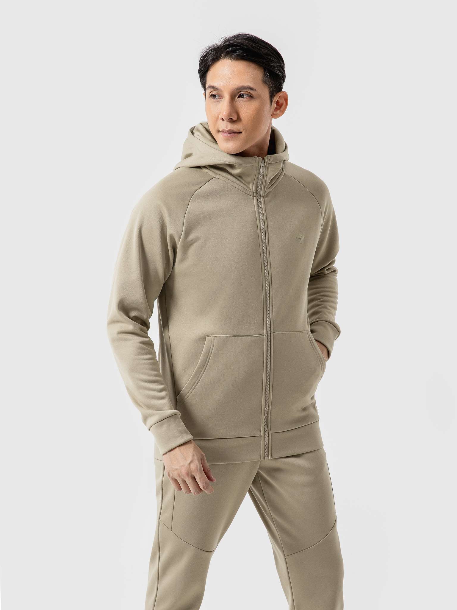 Áo khoác thể thao Fleece Track Jacket Premium có mũ