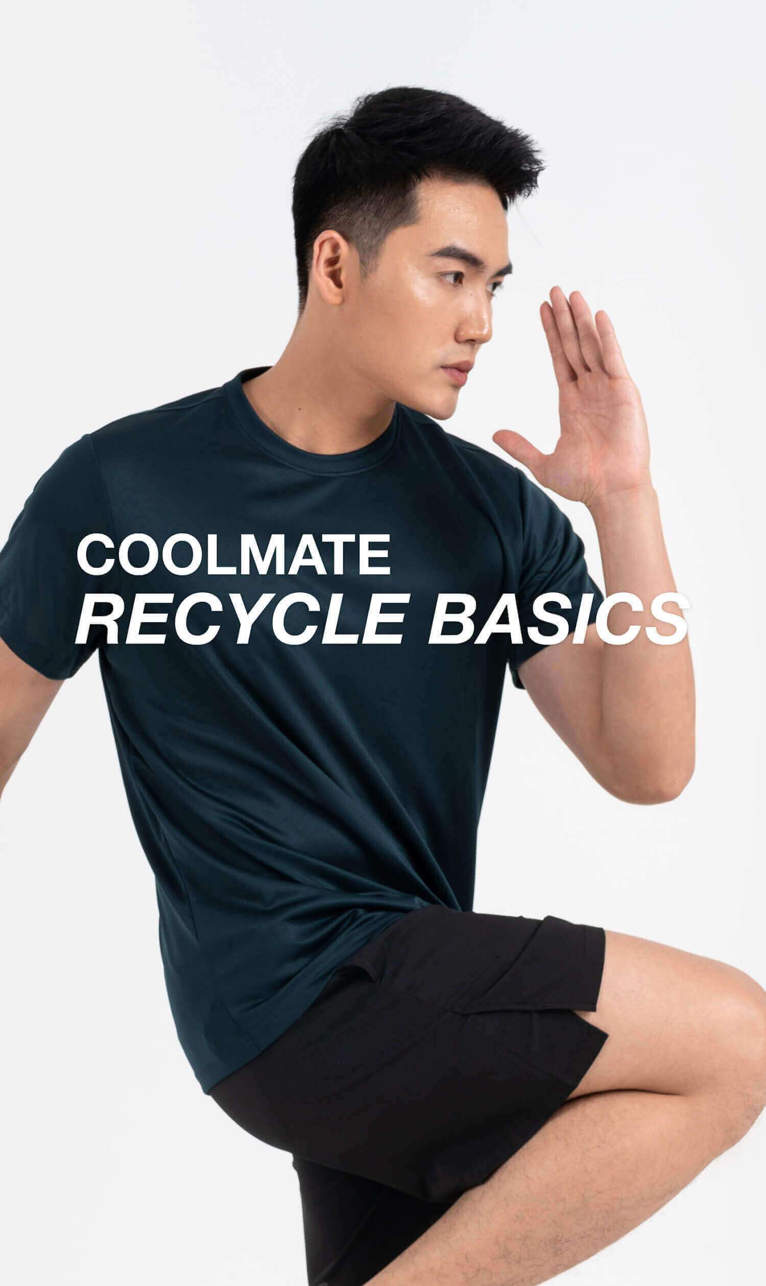 Người mẫu nam mặc áo thun thể thao Coolmate Recycle Basics màu xanh rêu