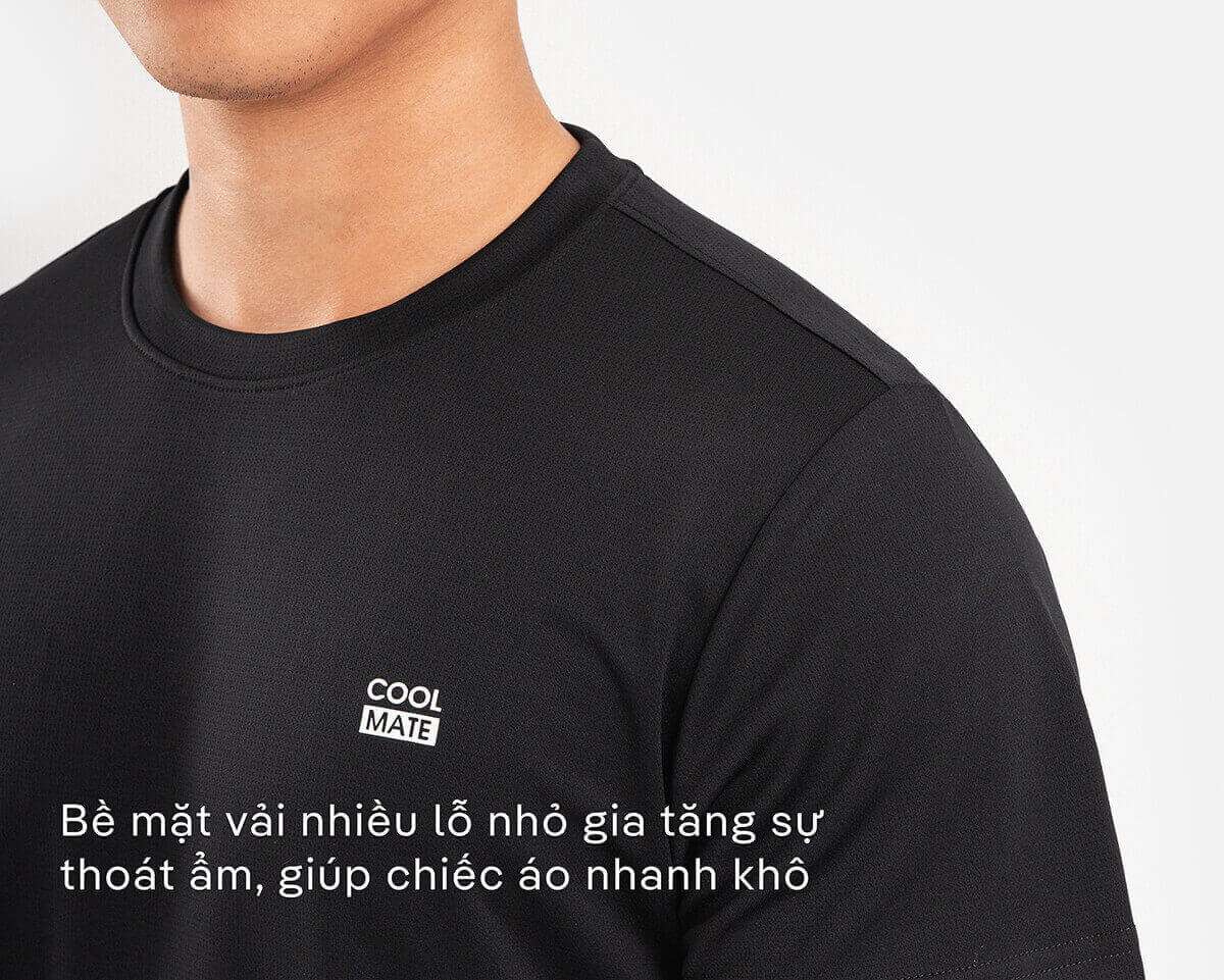 Cận cảnh bề mặt vải của áo Promax-S1 màu đen với nhiều lỗ nhỏ giúp tăng cường thoát ẩm