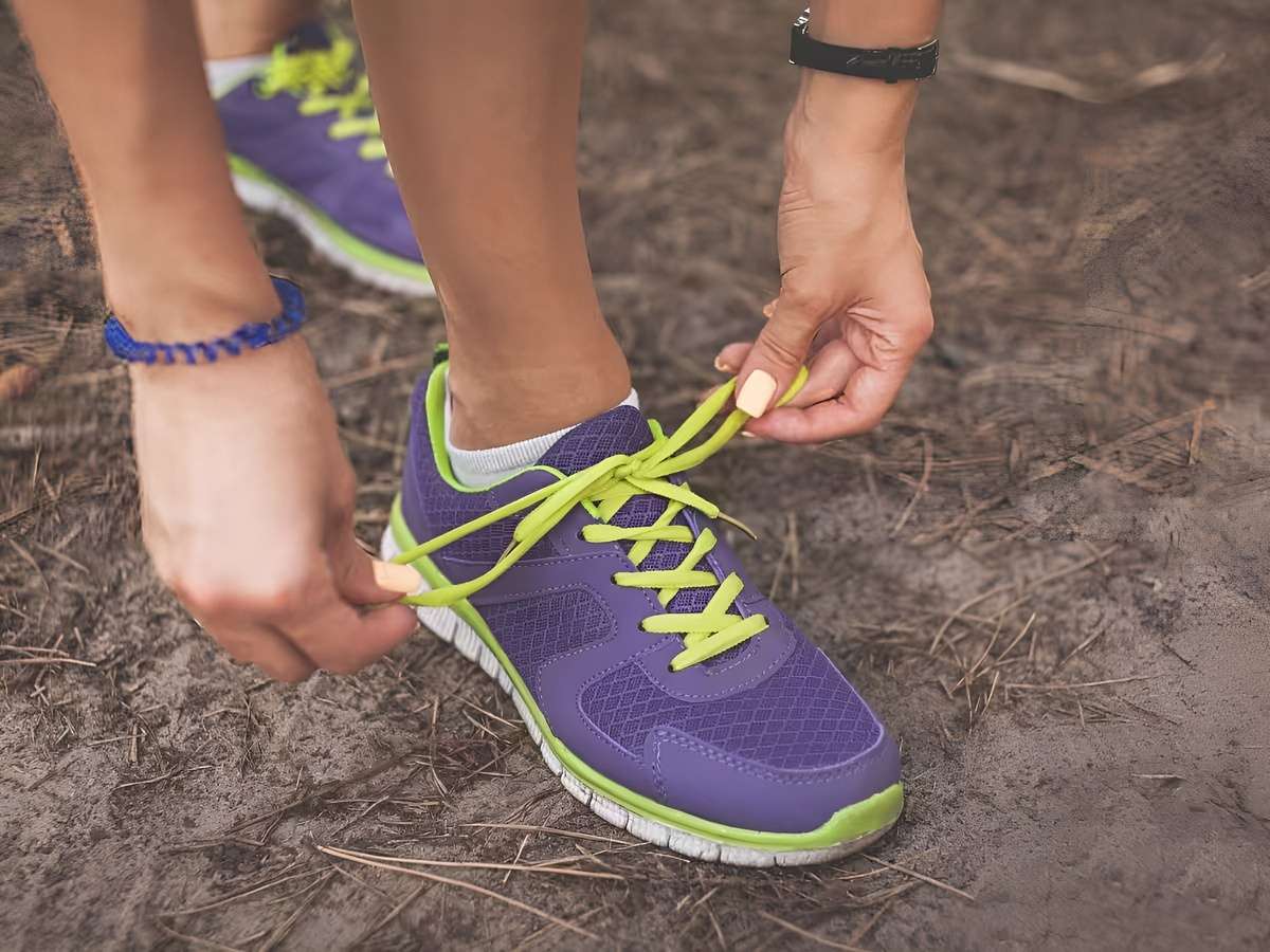 Những lỗi thường gặp khi buộc dây giày cầu lông và cách khắc phục