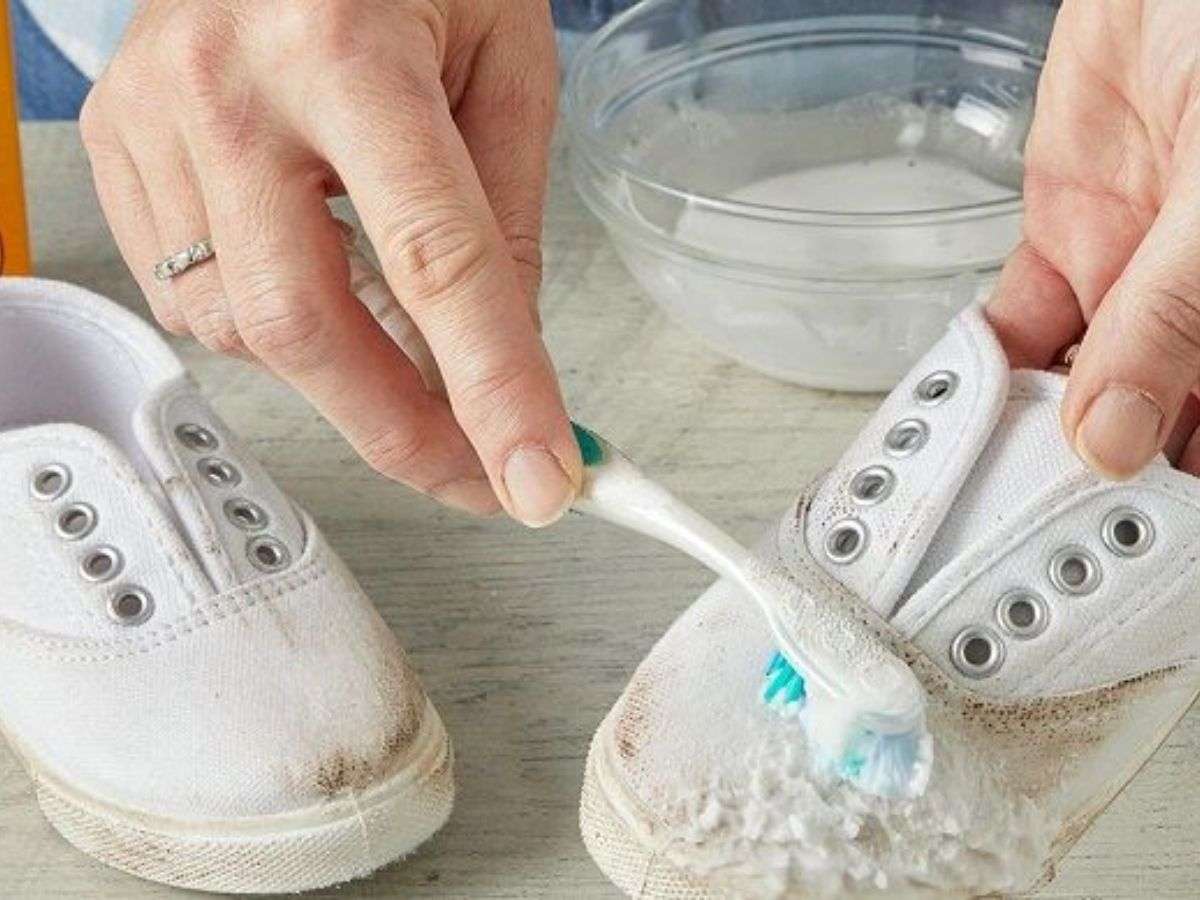 Vệ Sinh Giày Đúng Cách