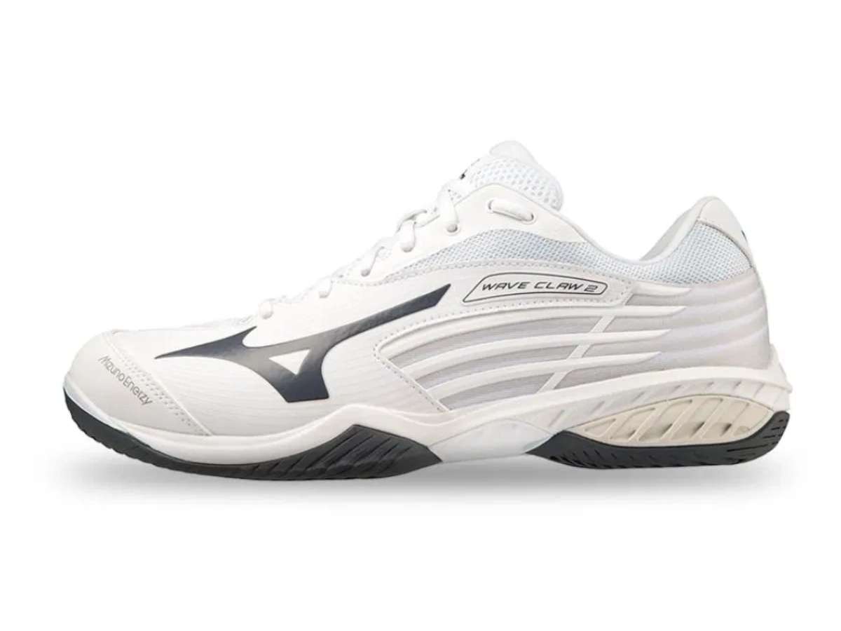 Giày Mizuno Wave Claw 2 Wide có trọng lượng nhẹ và sự ổn định khi dùng