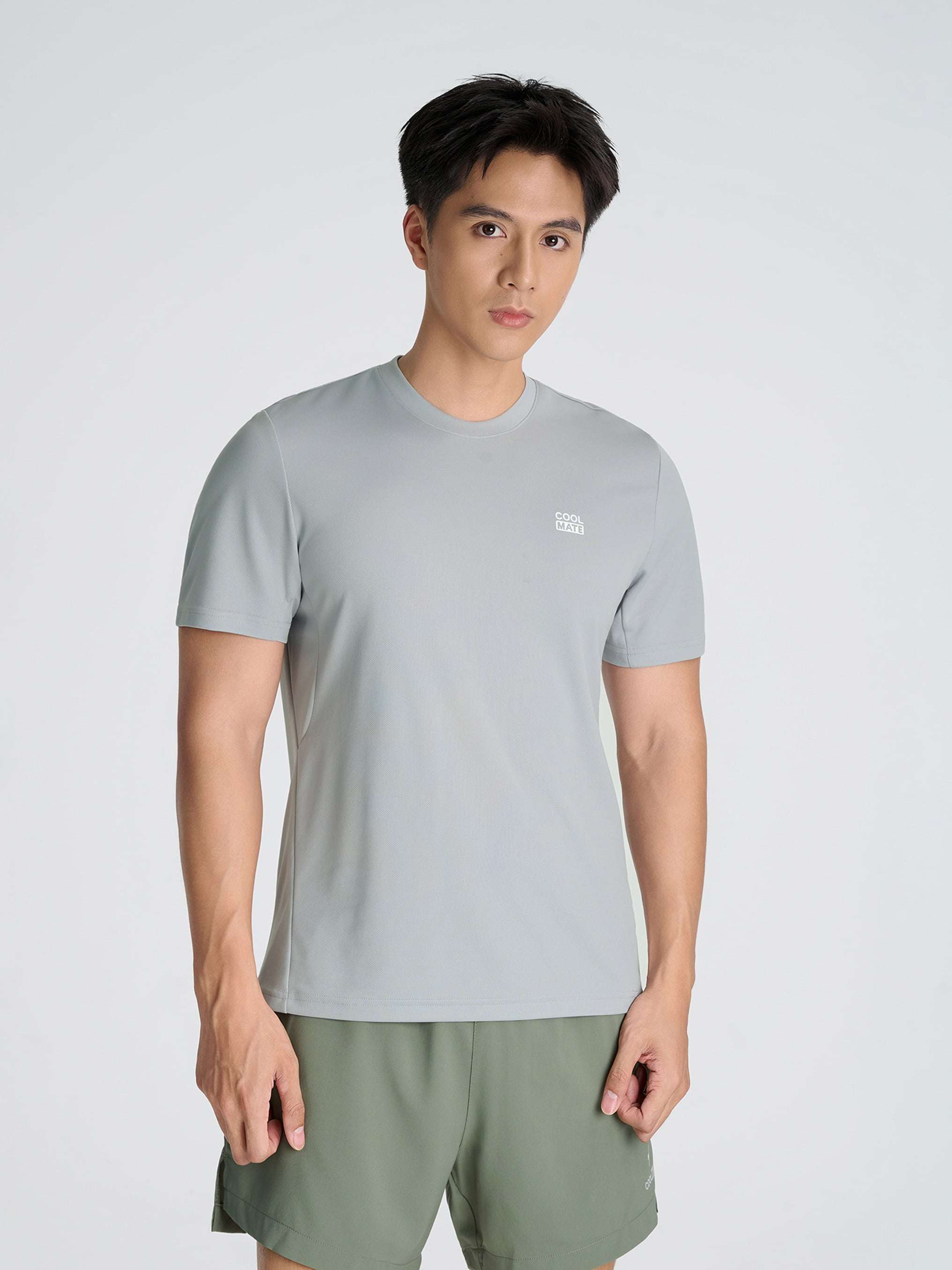 Áo thun thể thao thoáng khí Essentials - undefined
