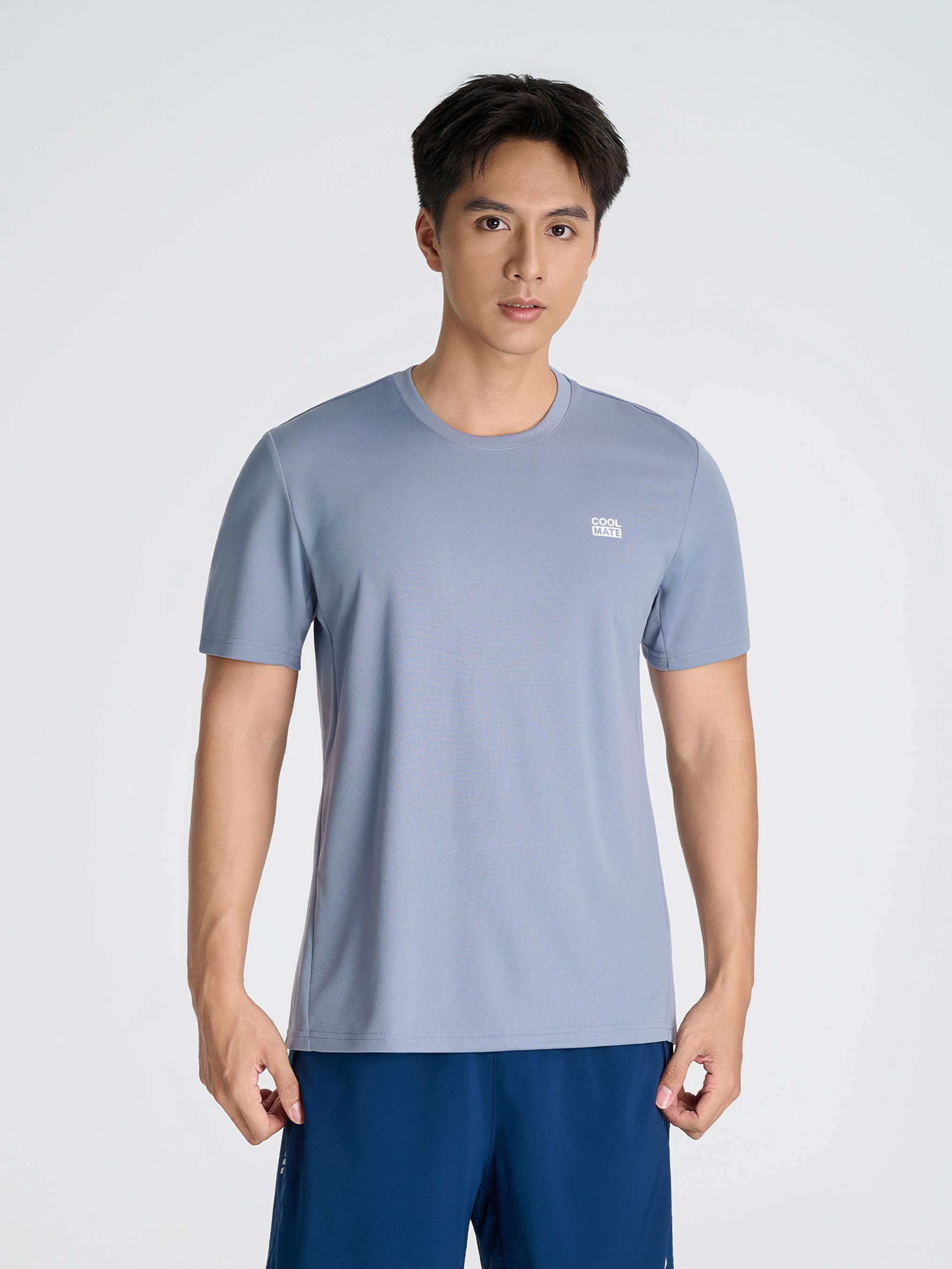 Áo thun thể thao thoáng khí Essentials - undefined