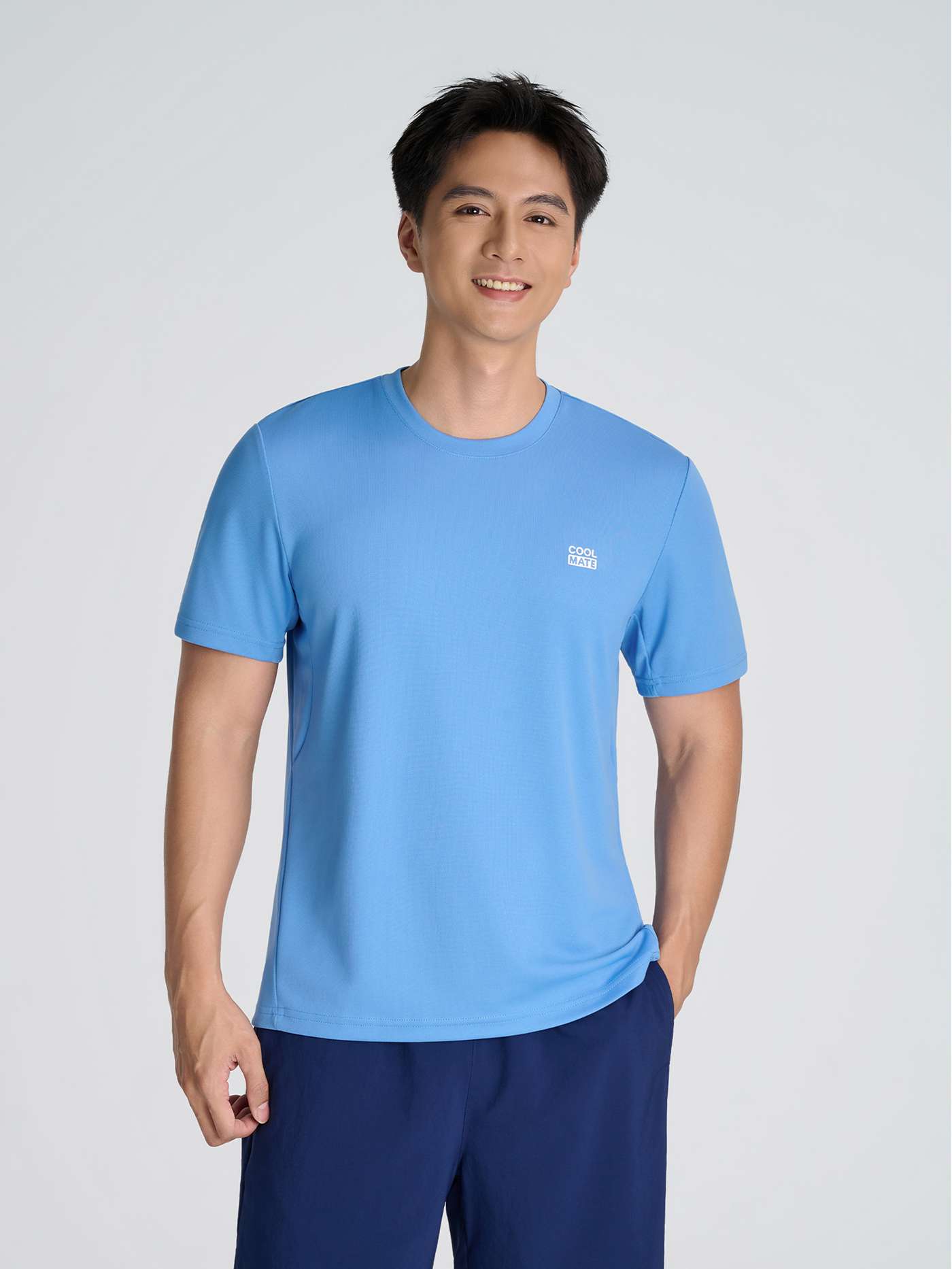 Áo thun thể thao thoáng khí Essentials - undefined