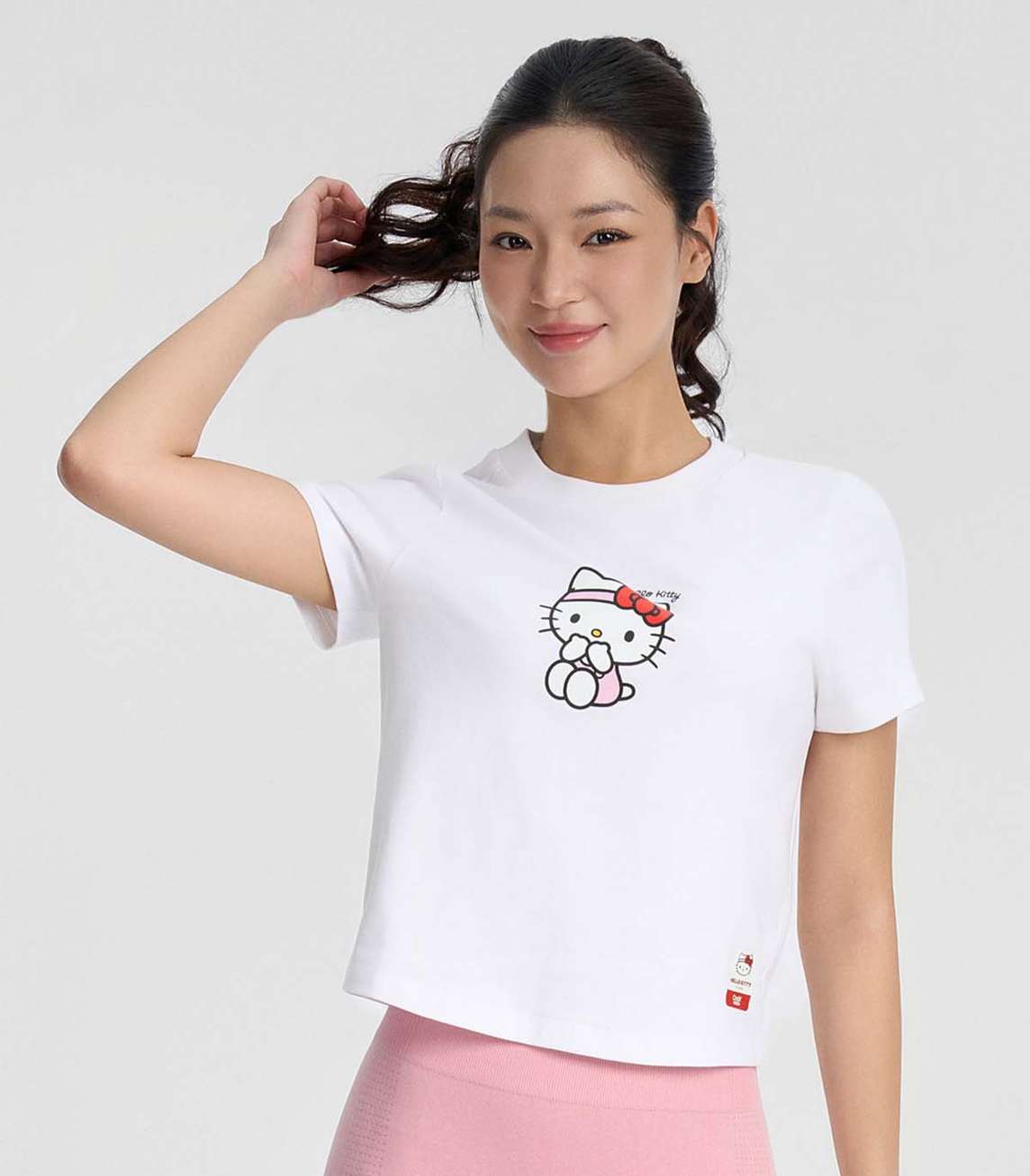 Cổ bo Rib & nhãn gấu áo