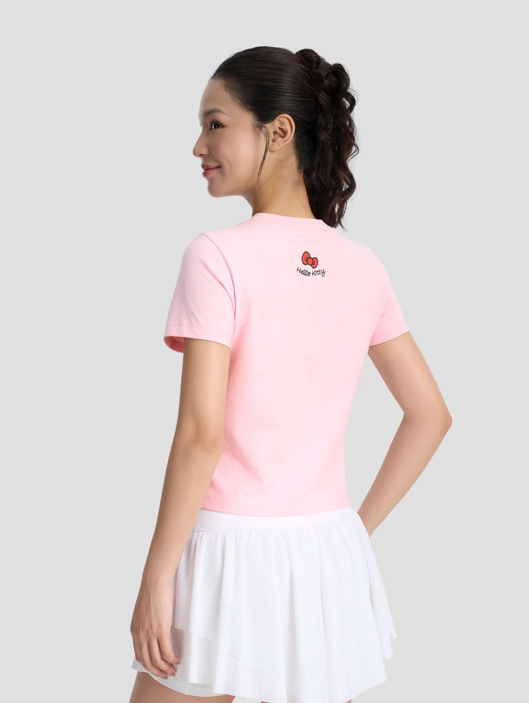 Áo thun cotton Slim Fit Kitty is Shying - undefined