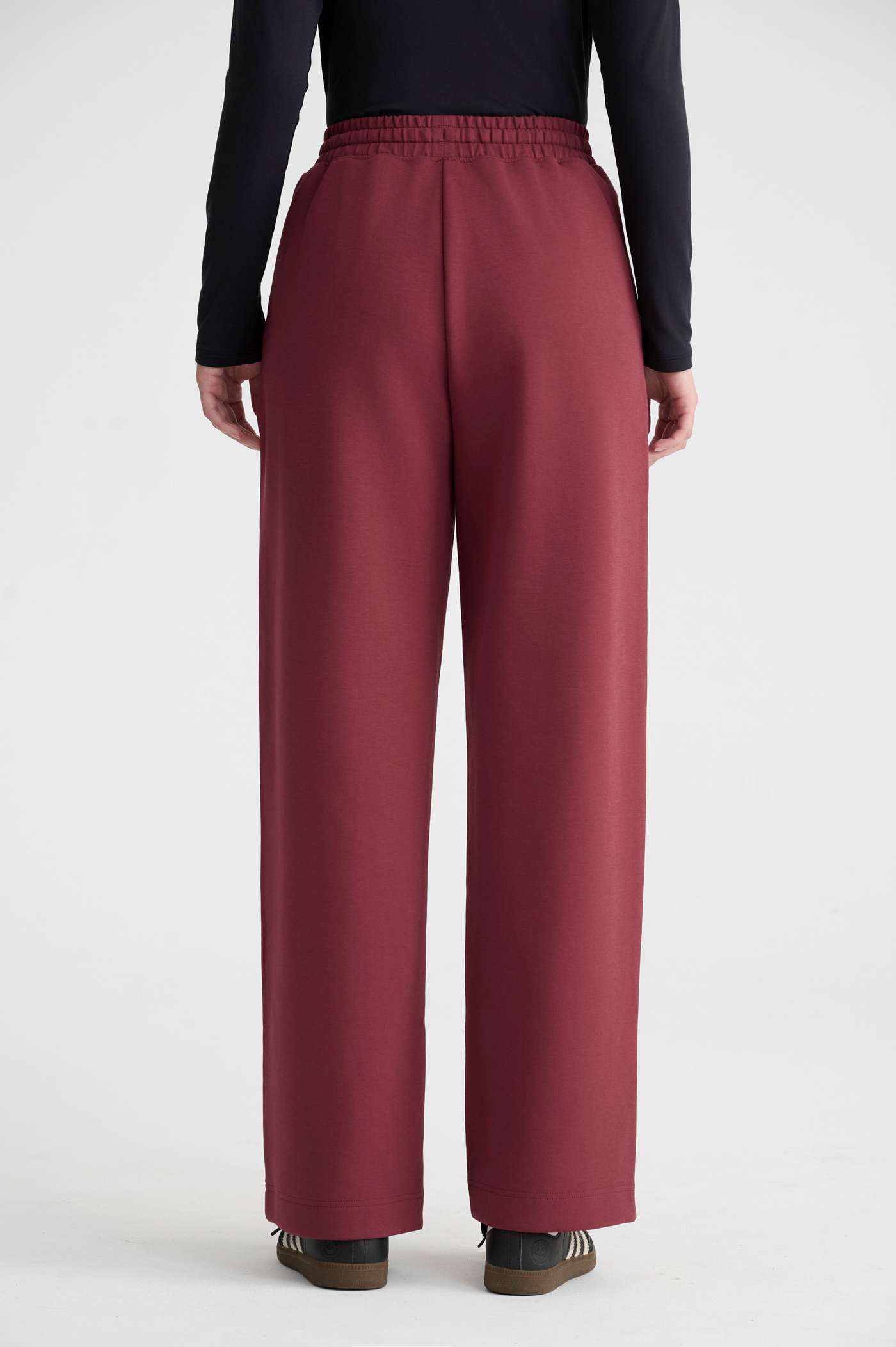 Quần dài thể thao nữ Studio Pants - undefined