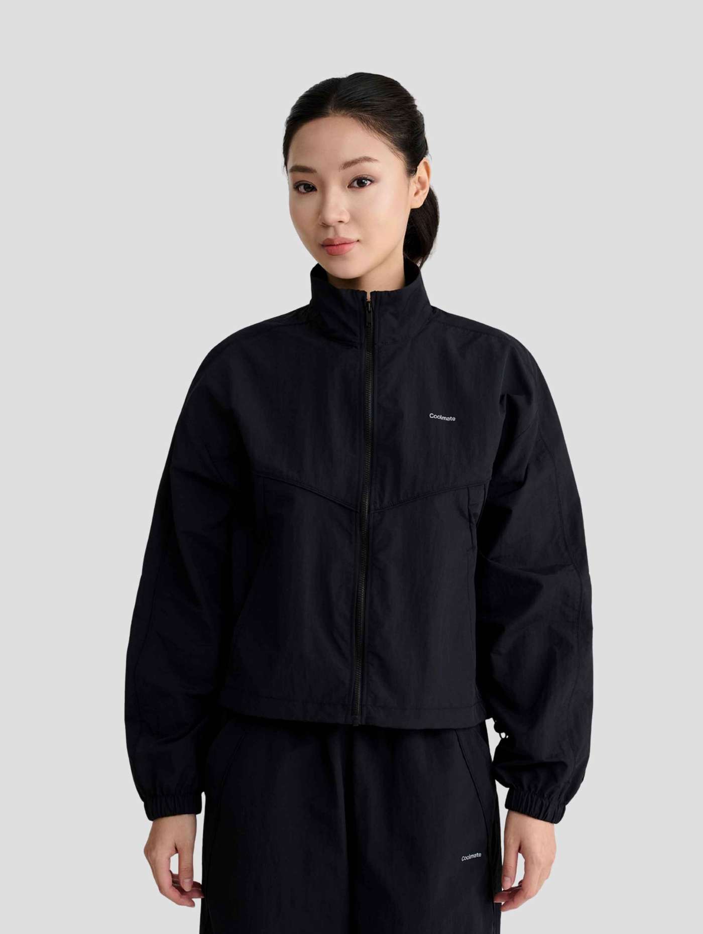 Áo khoác nữ Track Jacket Windbreaker khoá kéo - undefined