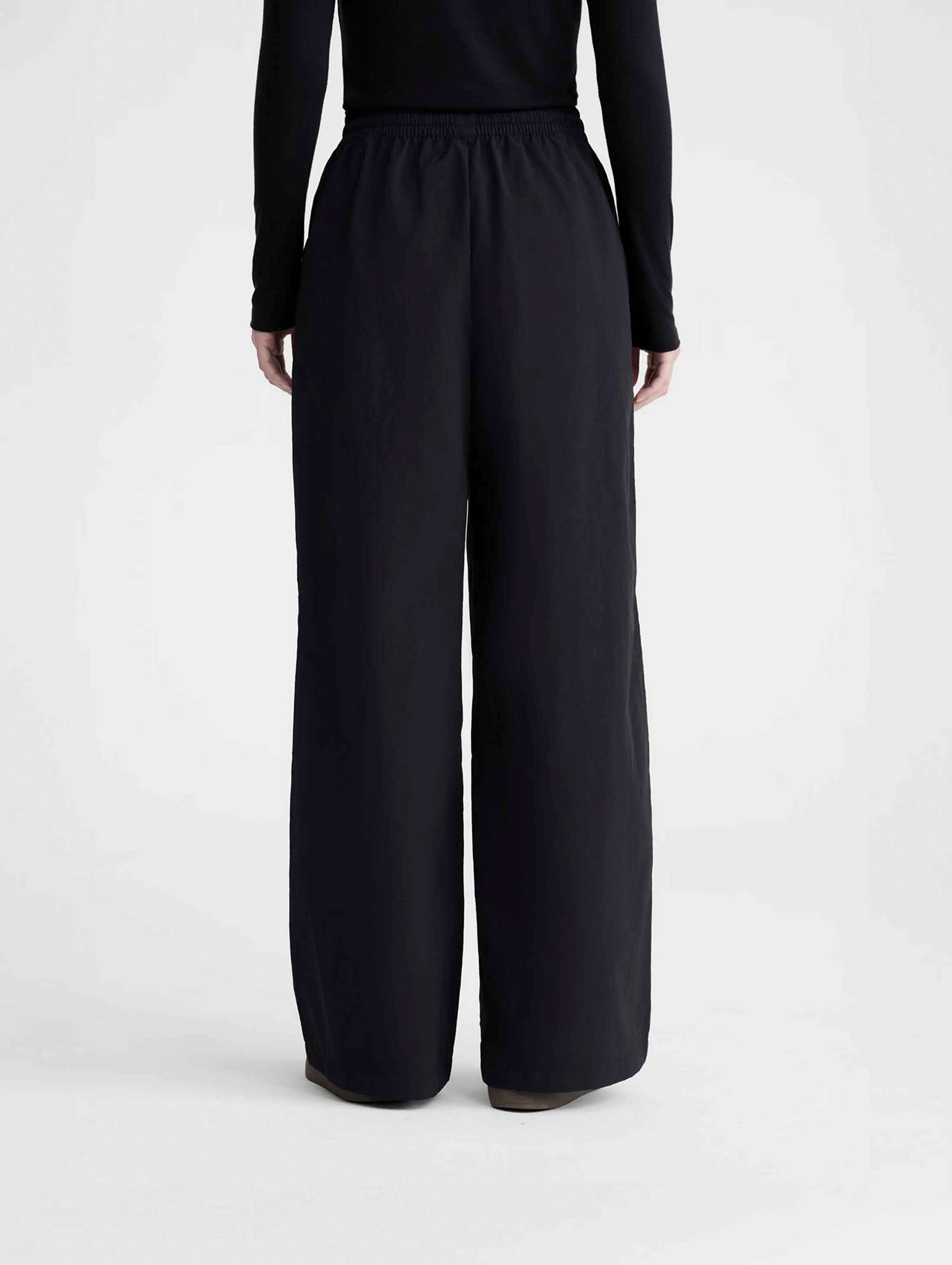 Quần dài nữ Track Pants Windbreaker - undefined