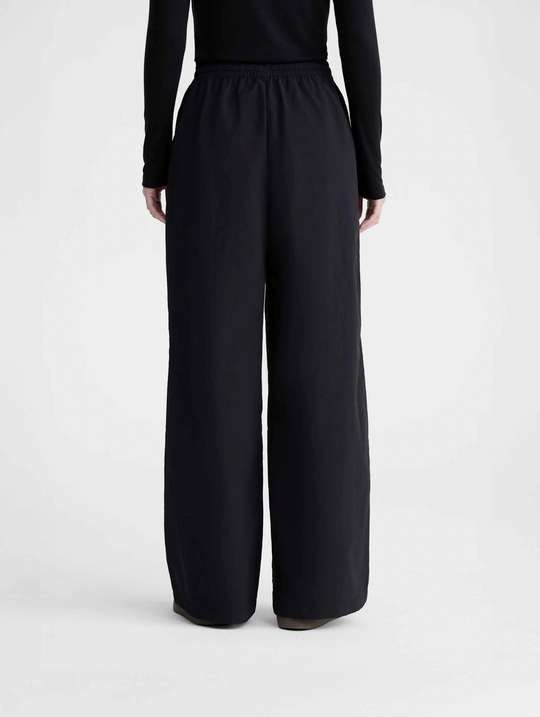 Quần dài nữ Track Pants Windbreaker - undefined