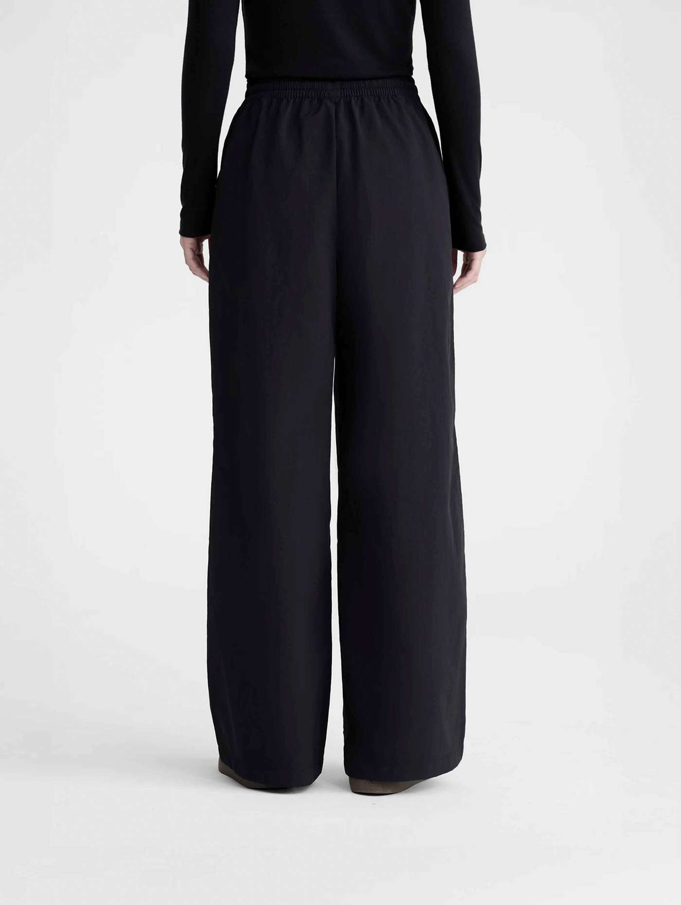 Quần dài nữ Track Pants Windbreaker - undefined