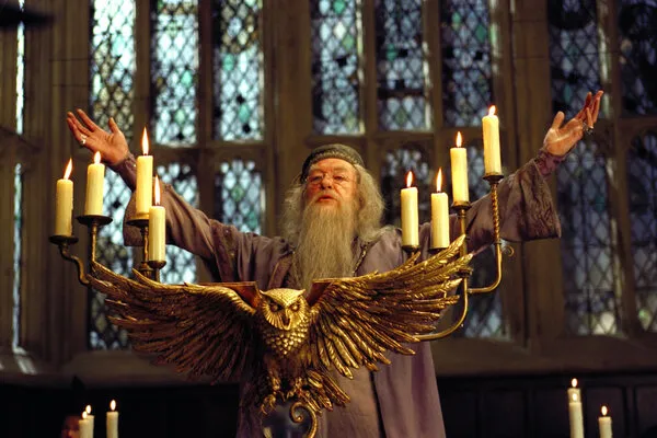 Albus Dumbledore là hiệu trưởng quyền lực nhất trường pháp thuật Hogwats