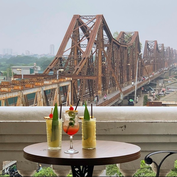 Menu của quán cafe view đẹp Hà Nội Serein cho bạn đa dạng lựa chọn.