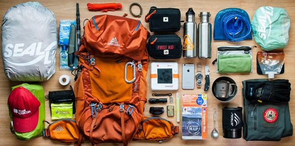 Trang phục trekking cần chuẩn bị những gì?