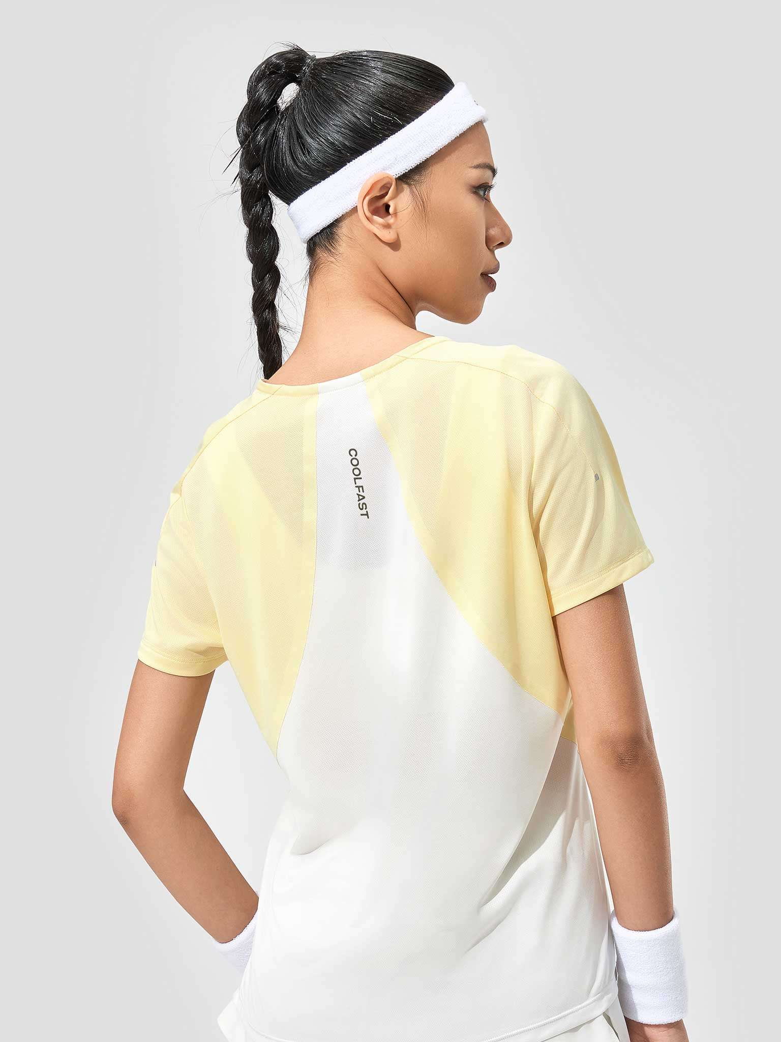 Áo thun nữ chạy bộ Race Tee - undefined