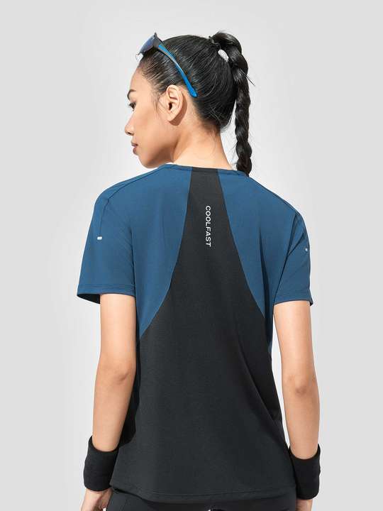 Áo thun nữ chạy bộ Race Tee - undefined
