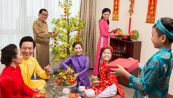 Câu đố vui về ngày Tết Nguyên Đán giúp các thành viên thêm gần gũi trong những ngày sum họp