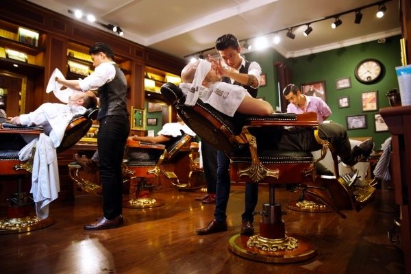 Giá cắt tóc của Barber Shop là bao nhiêu?