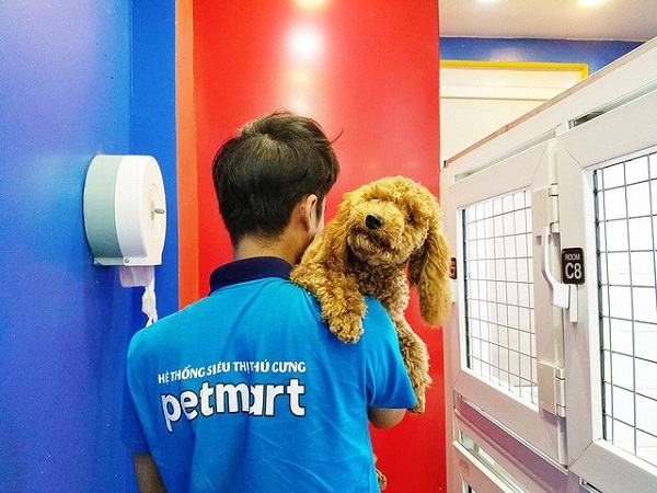 Pet Mart là chuỗi cửa hàng chăm sóc sức khỏe và spa chất lượng cao ở TPHCM