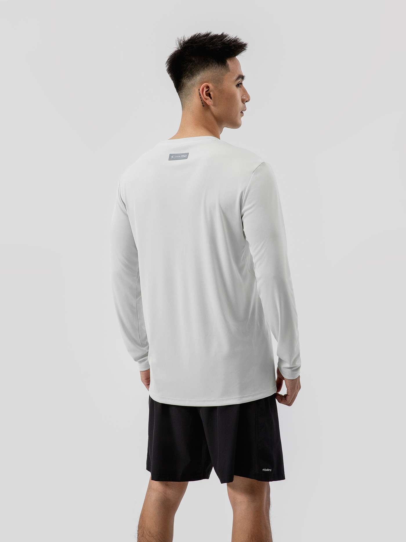 Áo Dài Tay Thể Thao Essentials - undefined
