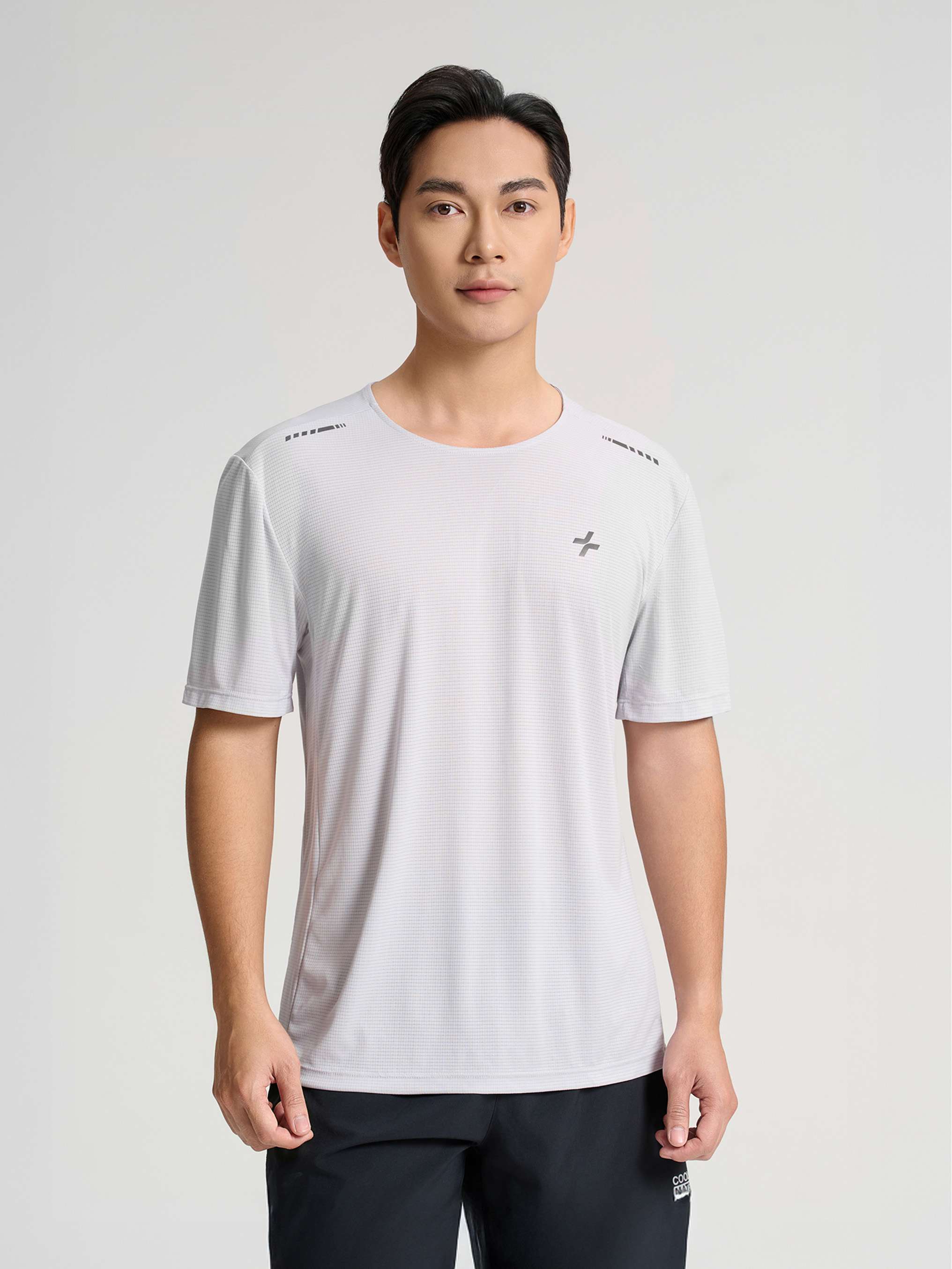 Áo thun chạy bộ nam Essentials - undefined
