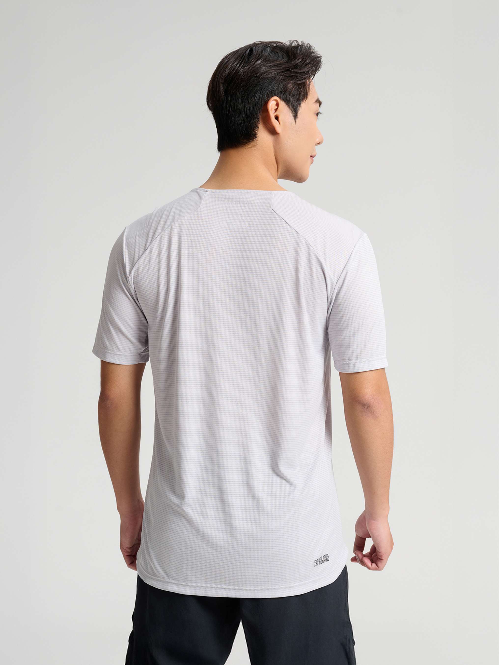 Áo thun chạy bộ nam Essentials - undefined