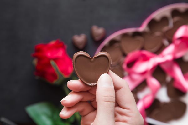  Cách làm socola tại nhà Valentine 2022 ngọt ngào tặng người ấy