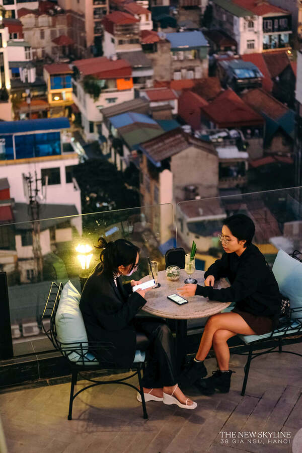 Ngất ngây với 08 quán cafe rooftop Hà Nội view đẹp từng mi-li-mét