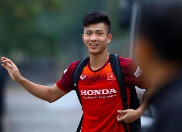 Phan Văn Đức một trong những cầu thủ điển trai của đội tuyển bóng đá Việt Nam