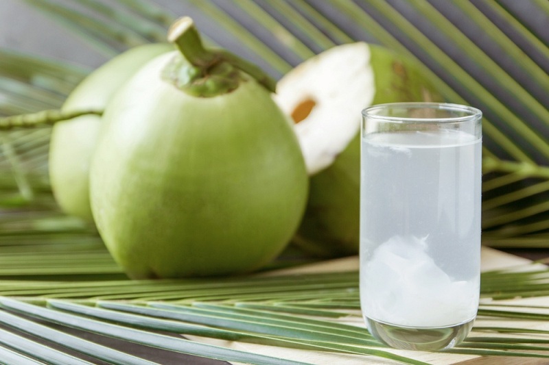 Uống nước dừa cũng là cách giải rượu nhanh nhất tại nhà 