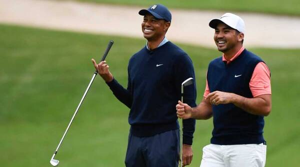 Tiger Woods và trang phục đánh golf của Nike 