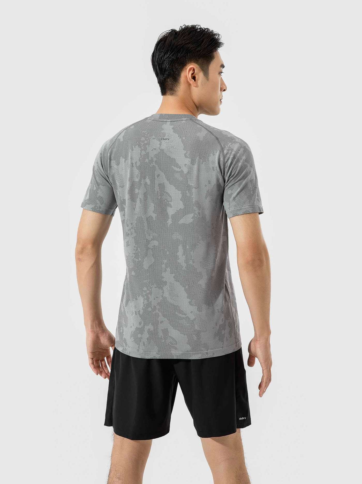 Áo thun thể thao Jacquard Seamless - undefined
