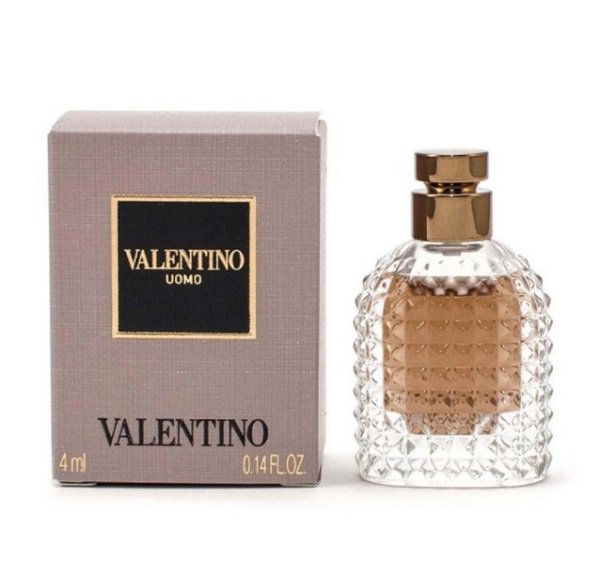Nước hoa gợi cảm cho nam Valentino Uomo có mùi hương ngọt ngào, dịu nhẹ
