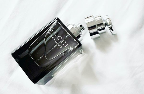 Homme Eau de Toilette ngọt ngào pha chút gần gũi và ấm áp