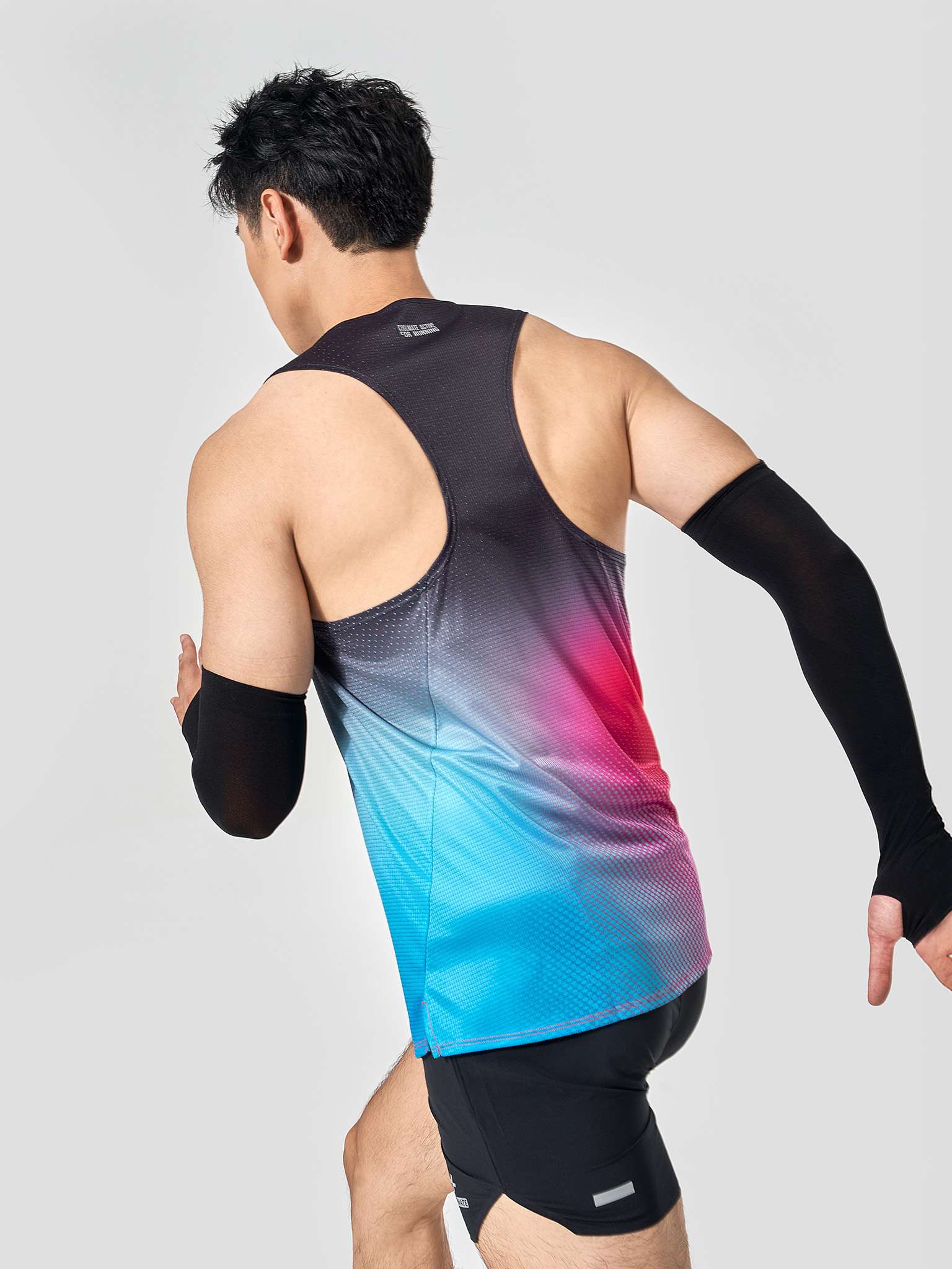 Singlet chạy bộ AirRush Gradient - undefined