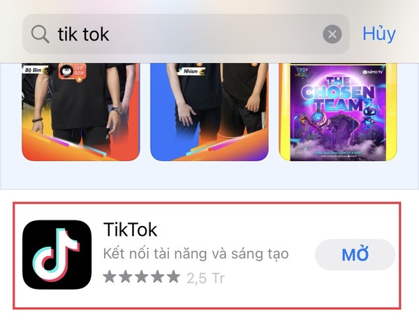 Vào CH Play hoặc App Store để tải ứng dụng TikTok