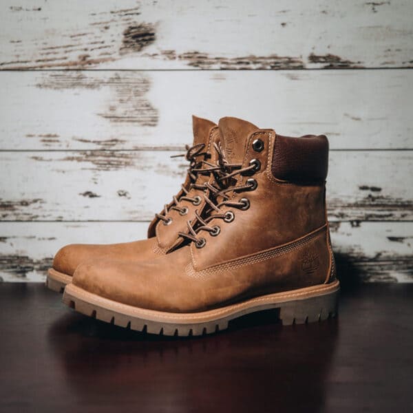 Work boots của Timberland được thiết kế dày dặn