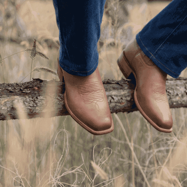 Cowboy Boots (boots cao bồi)