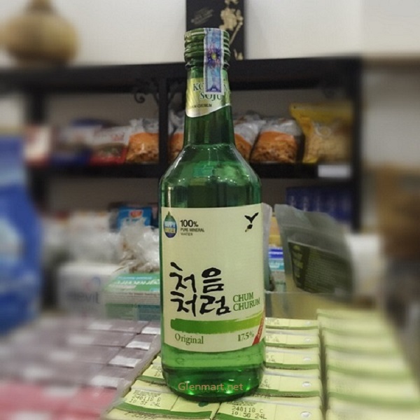 Rượu Soju uống nóng có tác dụng sưởi ấm vào những ngày đông lạnh giá