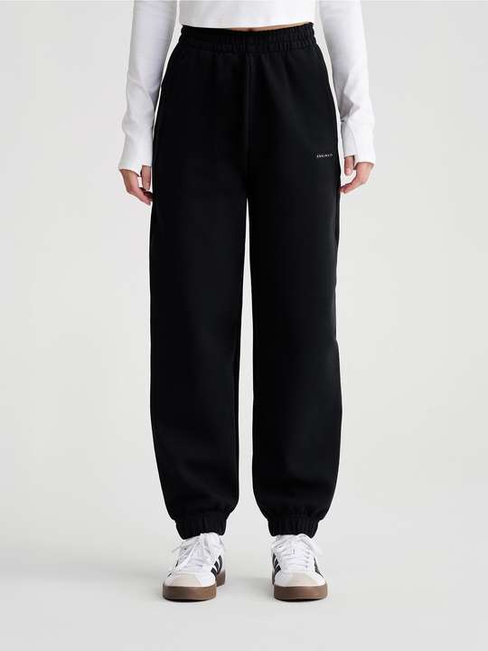 Quần jogger thể thao nữ Studio Pants - undefined