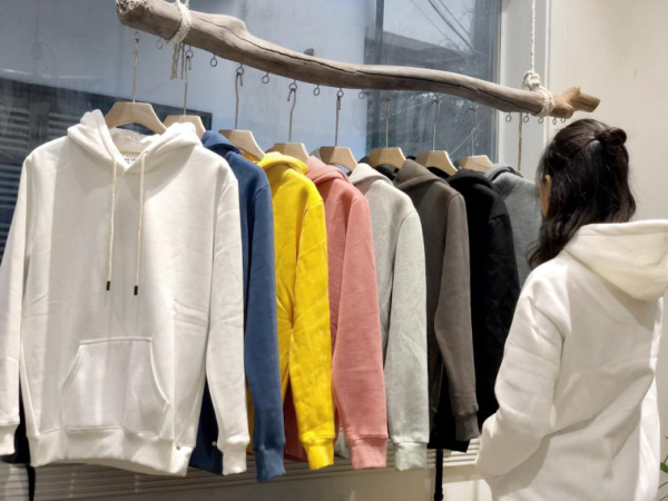 Rhodi Shop sở hữu những hoodie đậm chất Hàn Quốc