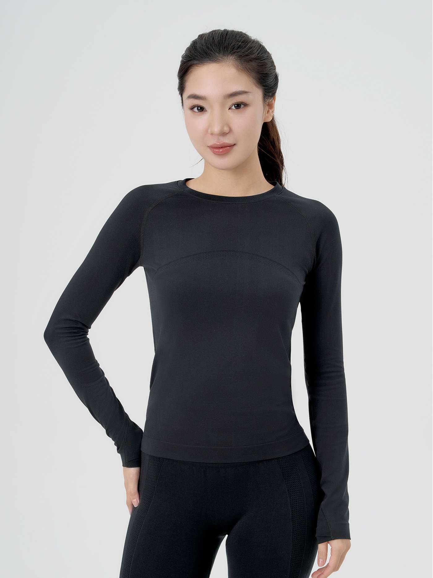 Áo dài tay thể thao Vital Seamless - Đen - undefined